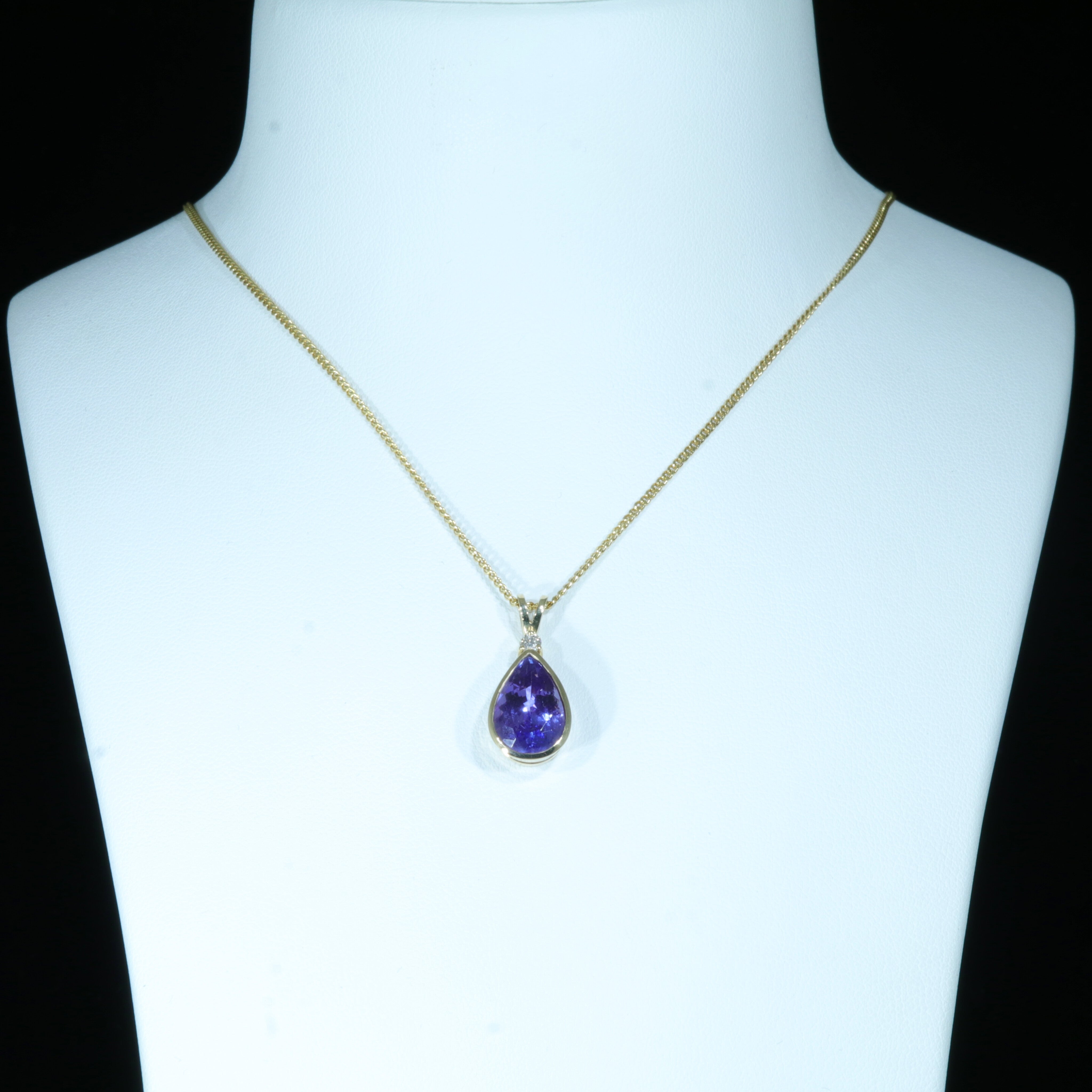 Tanzanite hot sale pendant gold