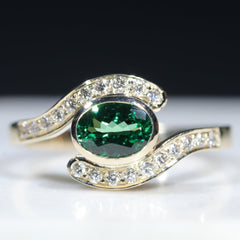 Green hot sale garnet ring