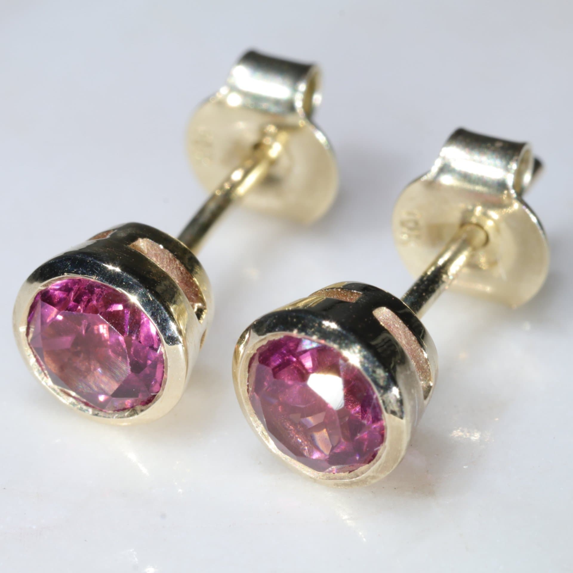 Grape hot sale garnet earrings