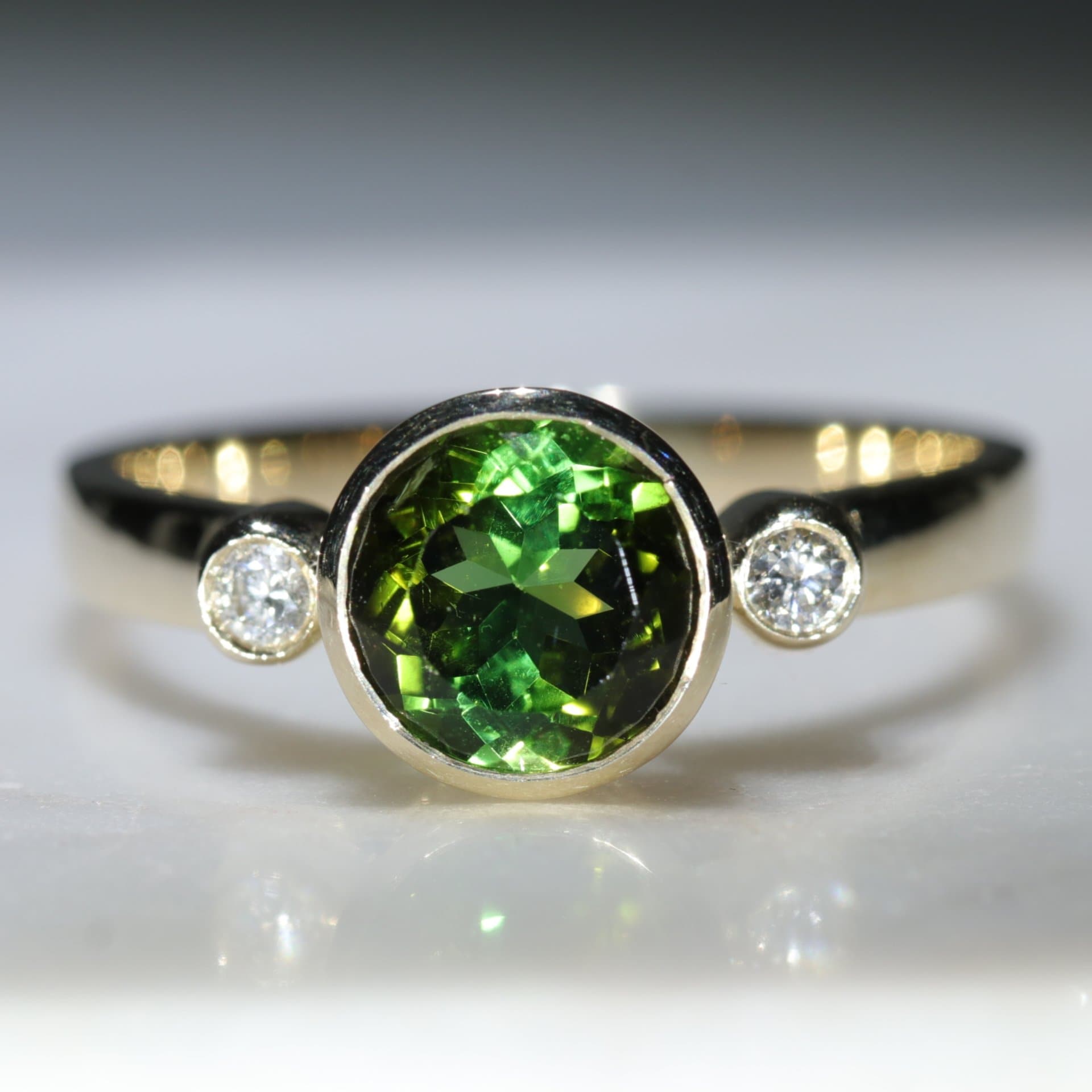 Green hot sale gem ring